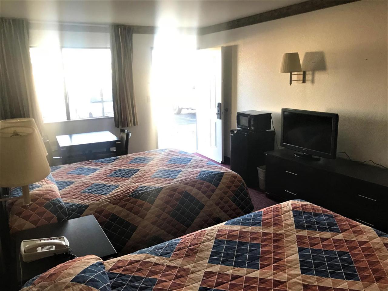 American Inn & Suites ألباكركي المظهر الخارجي الصورة